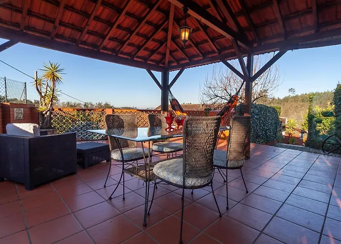 Vale Da Silva - Homes * Albergaria-a-Velha